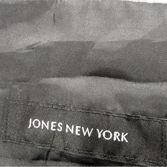 Jones New York Men’s Herringbone 2-Button Sport Jacket - Picture 4 of 7